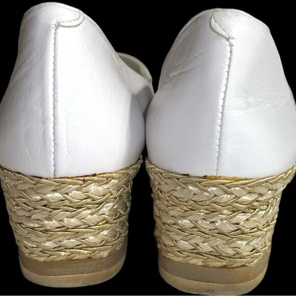 Andre assous white slip on espadrilles . Super nice and cute! - Picture 10 of 11